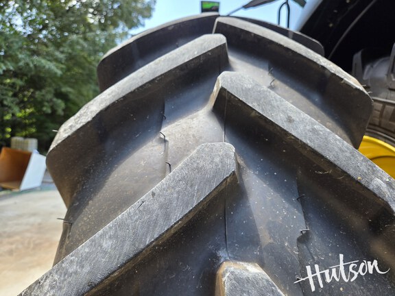 Photo of 2024 John Deere 8R 250