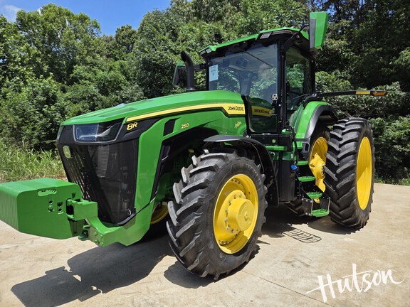 Photo of 2024 John Deere 8R 250