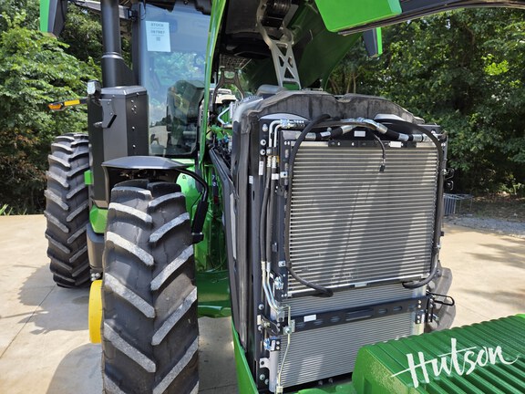Photo of 2024 John Deere 8R 250