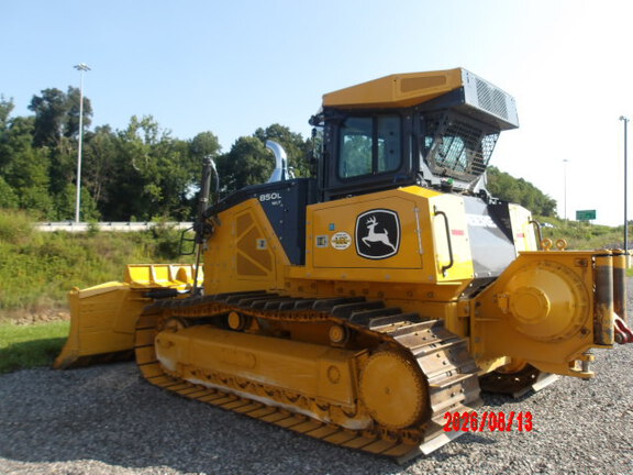 2025 John Deere 850L
