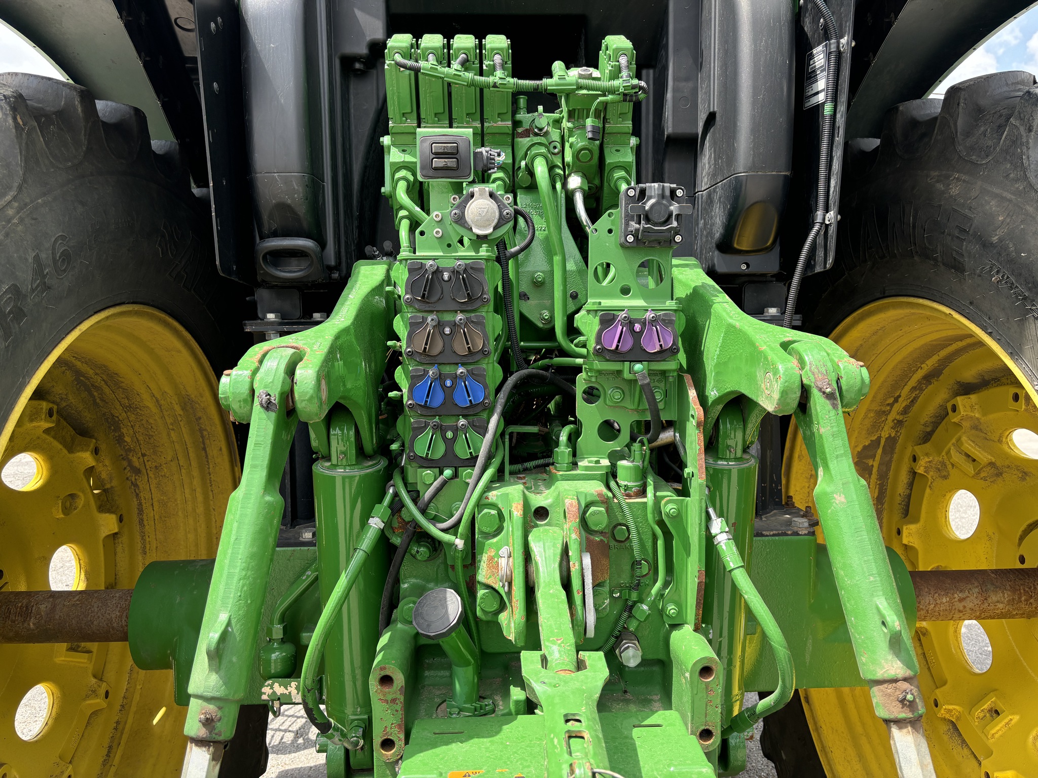 2022 John Deere 6R 230 Image 5