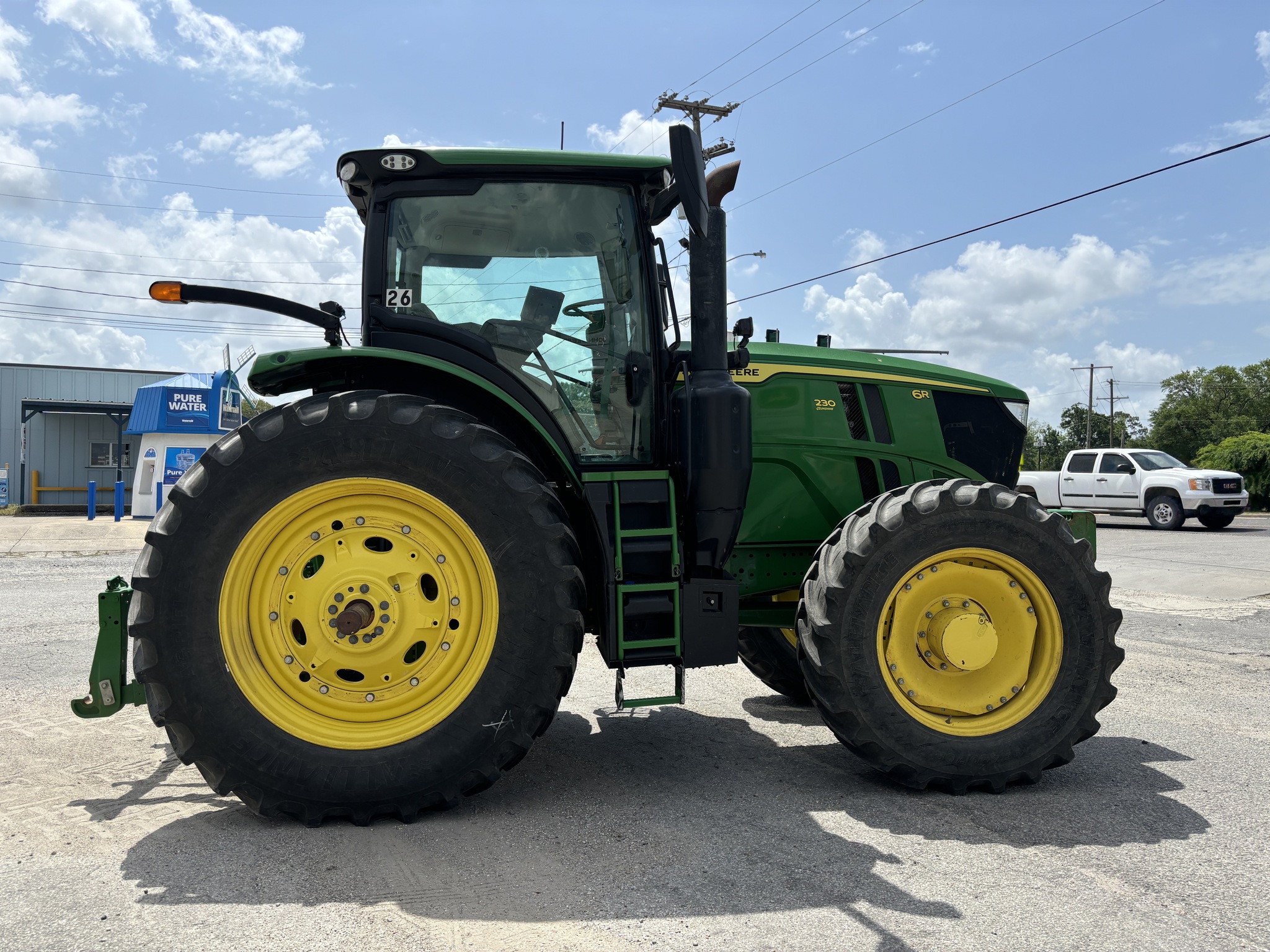2022 John Deere 6R 230 Image 7
