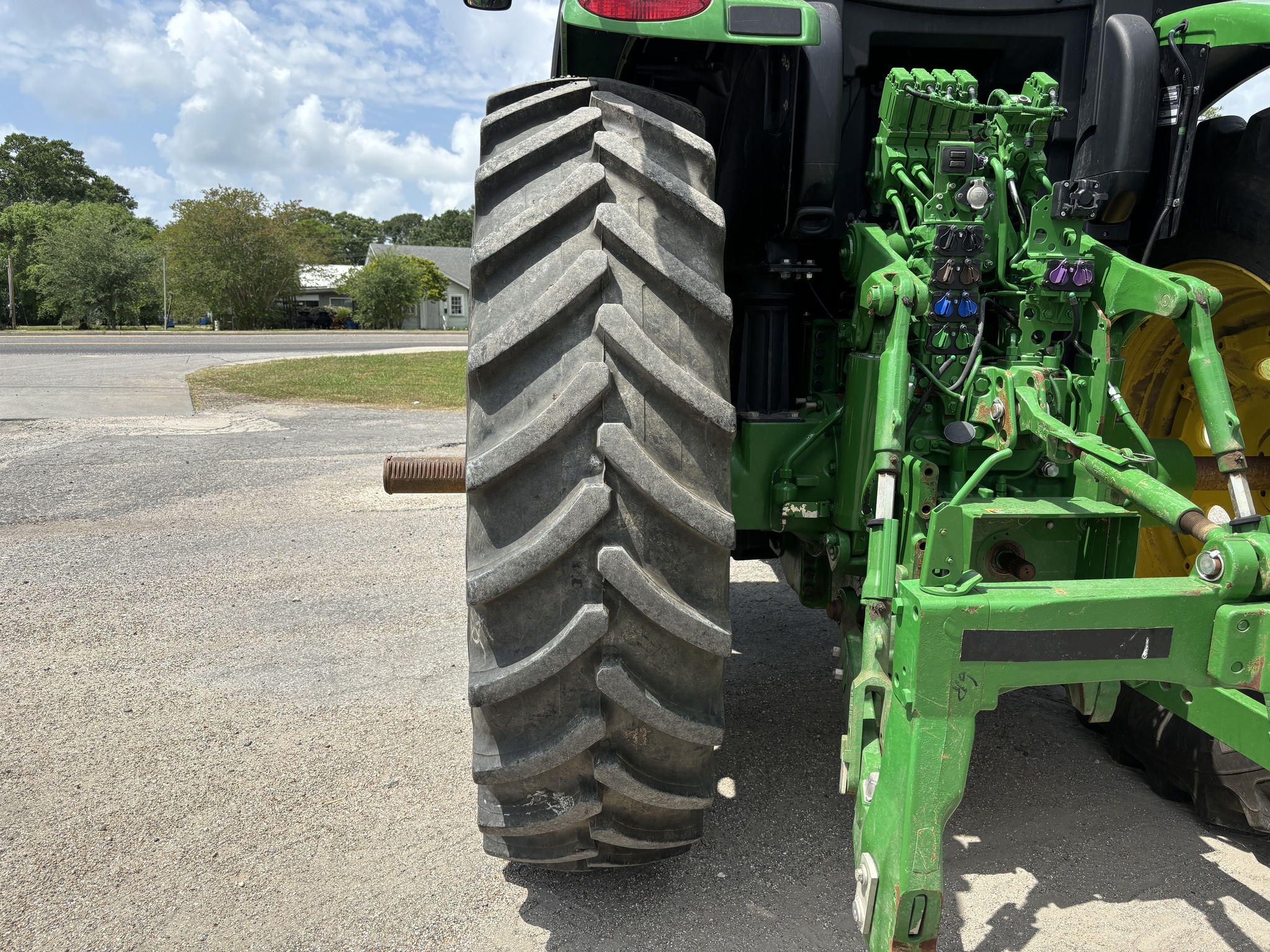 2022 John Deere 6R 230 Image 14