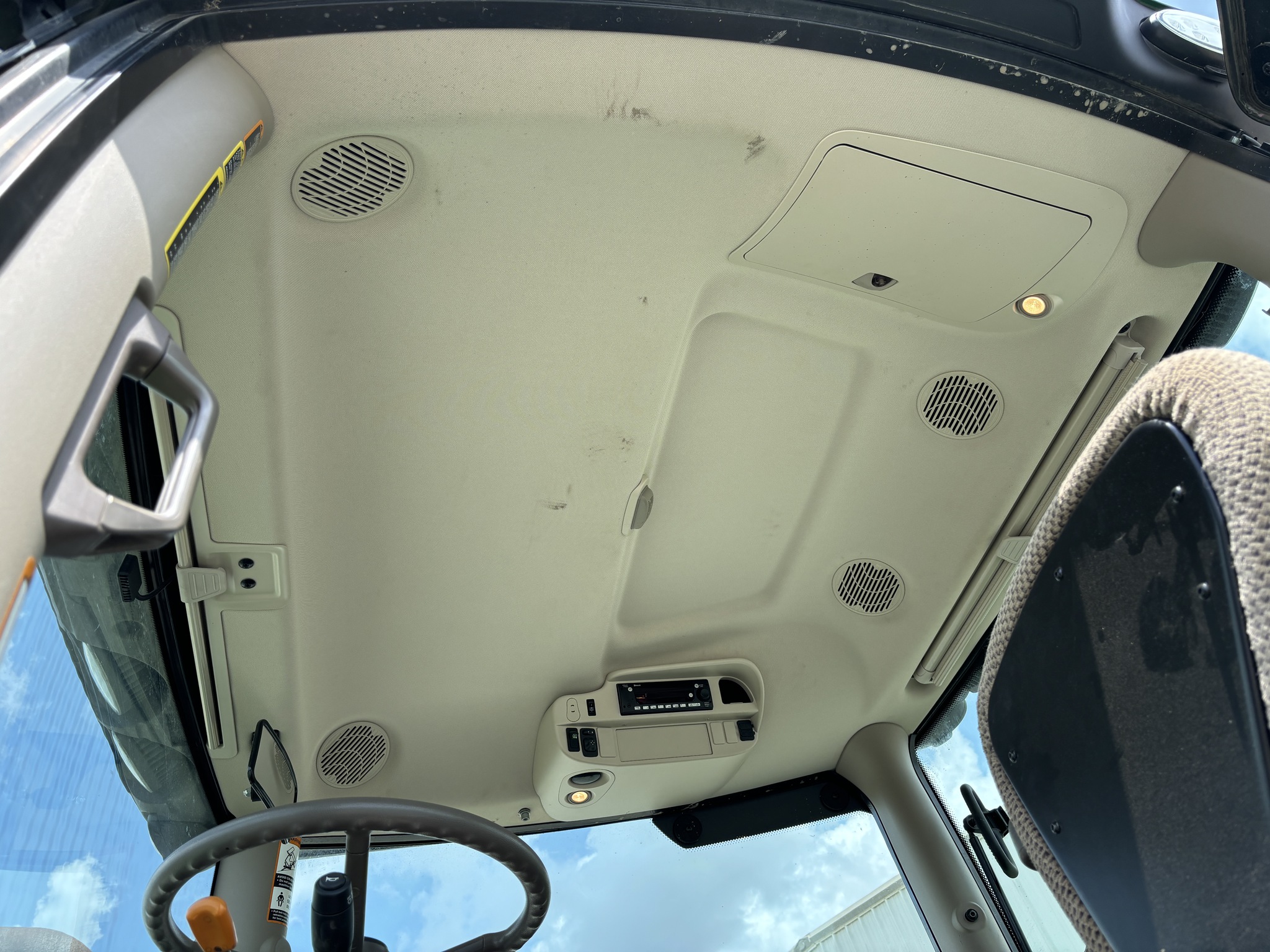 2022 John Deere 6R 230 Image 22