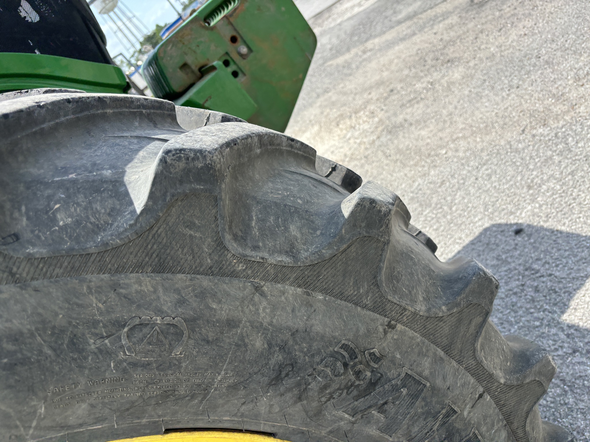 2022 John Deere 6R 230 Image 21
