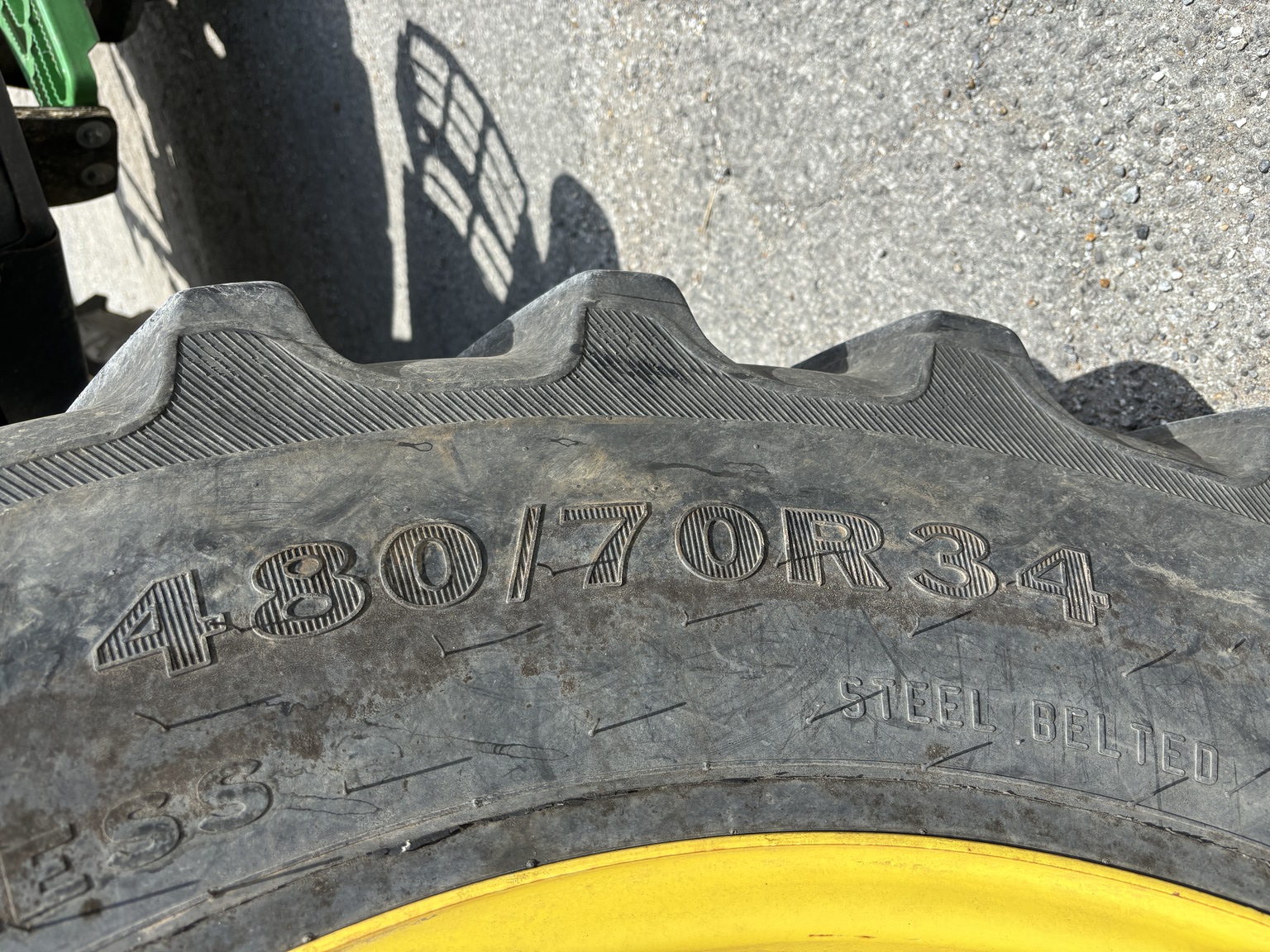 2022 John Deere 6R 230 Image 12