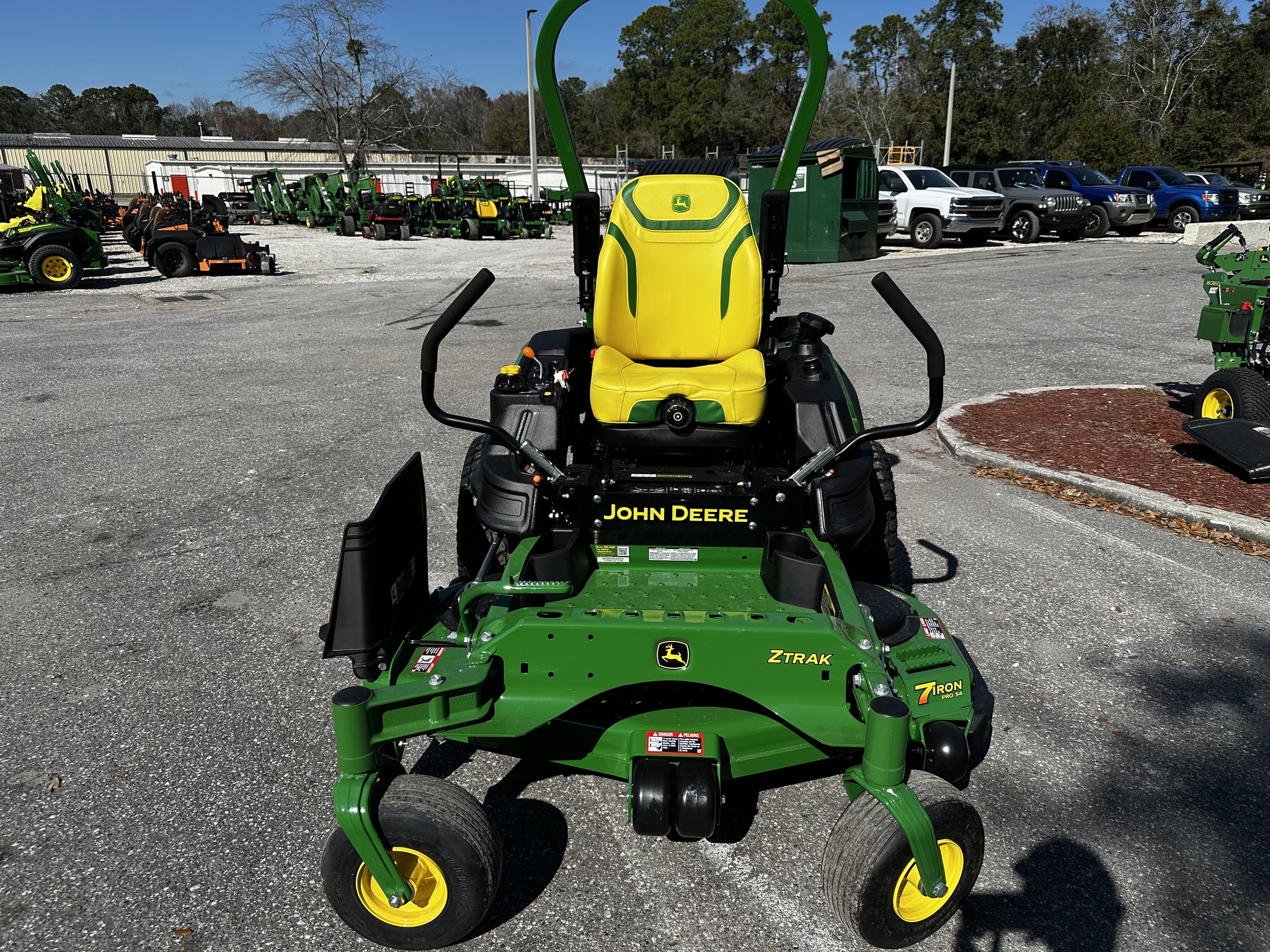 2025 John Deere Z930M Image 2