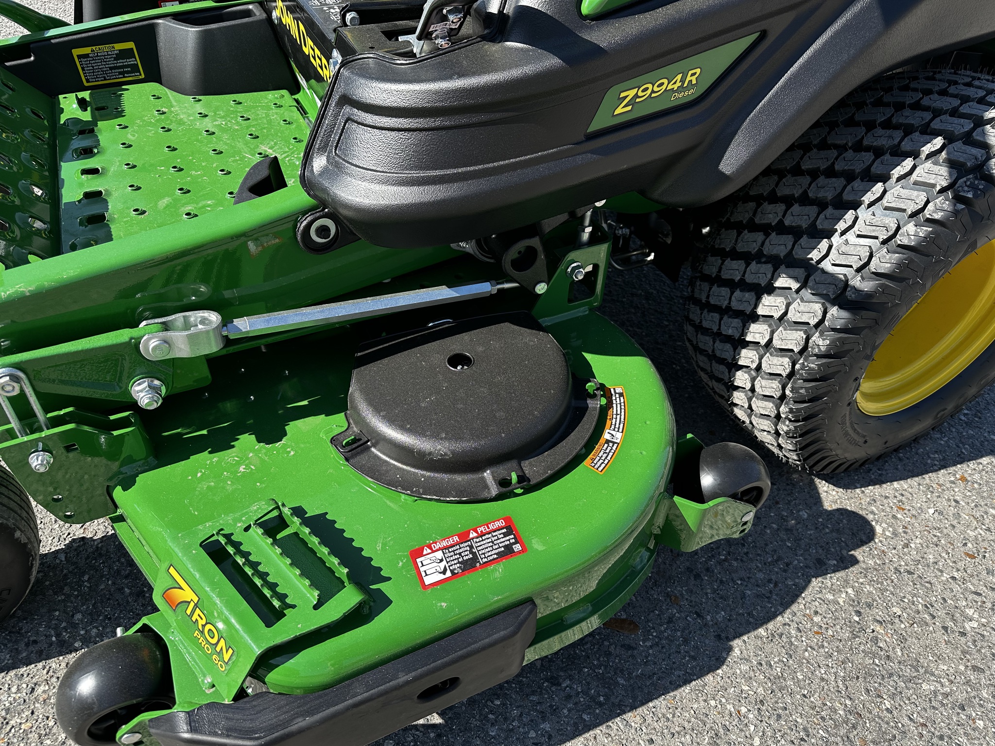2025 John Deere Z994R Image 6