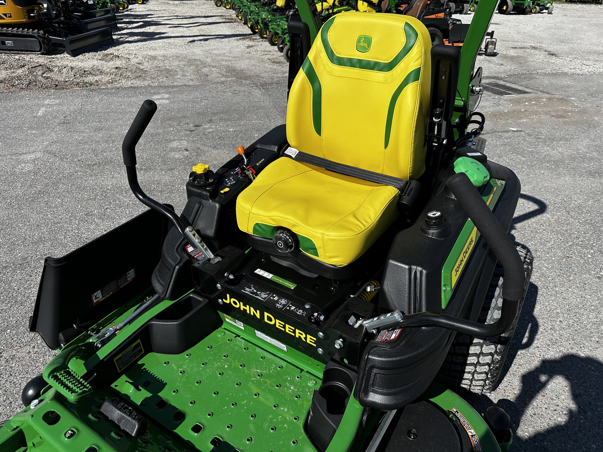 2025 John Deere Z994R Image 7