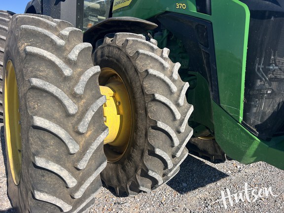 Photo of 2024 John Deere 8R 370