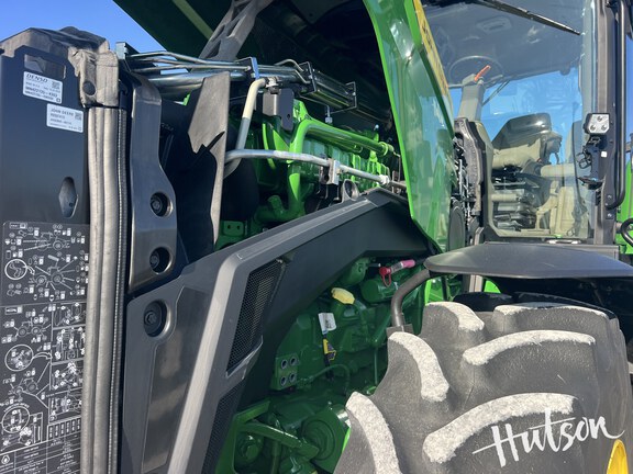 Photo of 2024 John Deere 8R 370