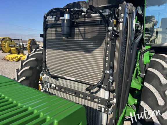 Photo of 2024 John Deere 8R 370