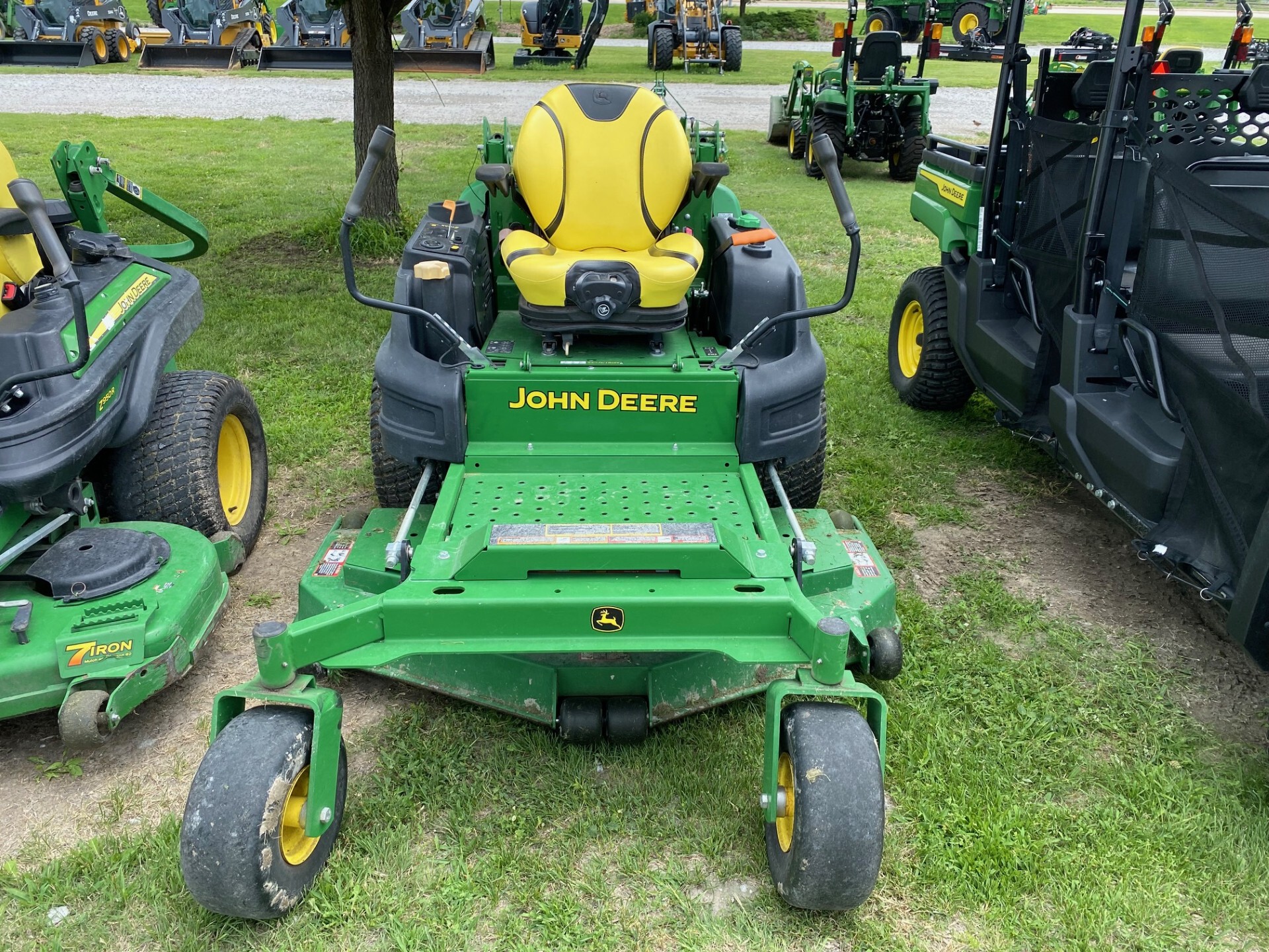 2019 John Deere Z997R Image 1