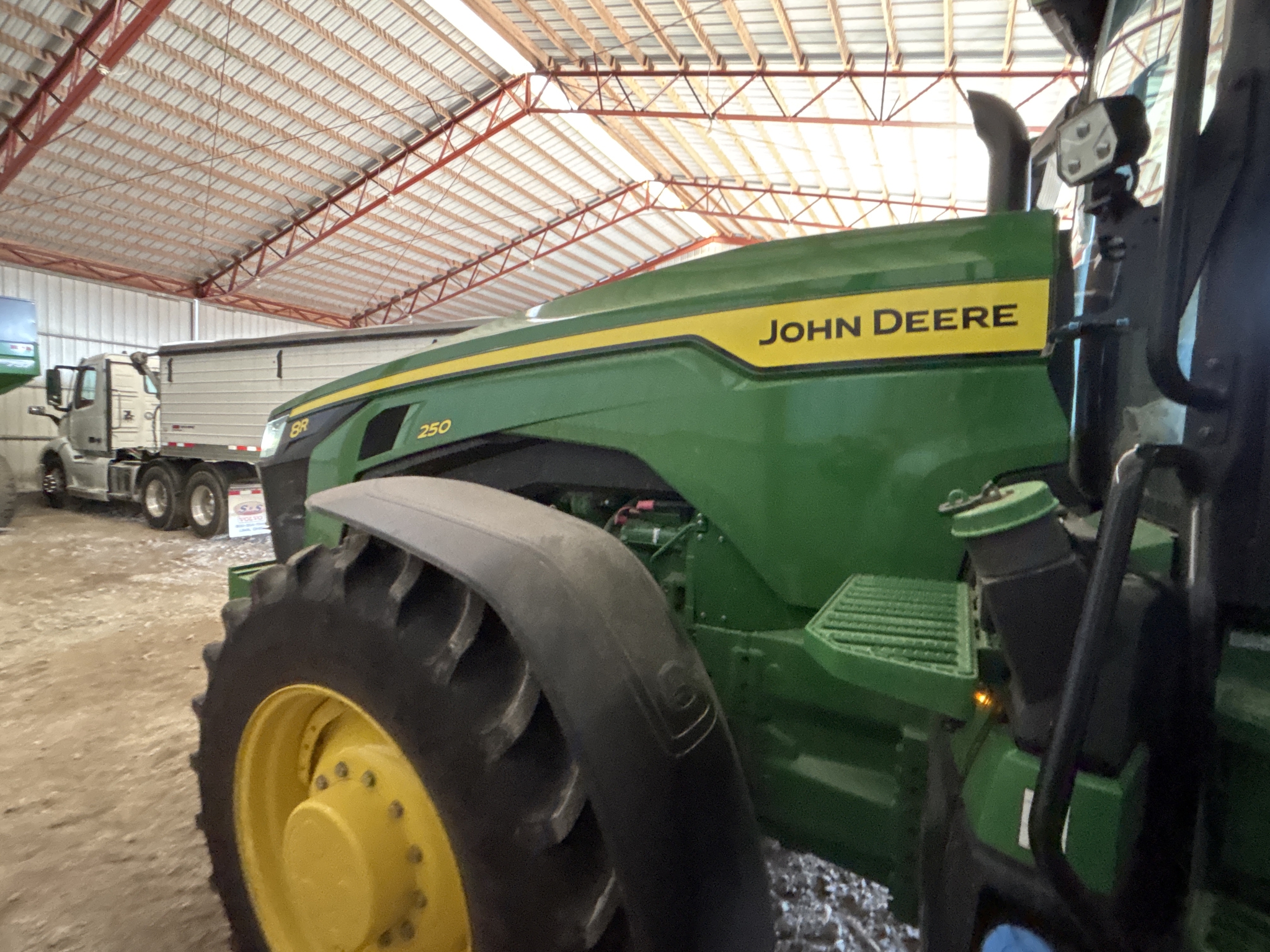 Used 2023 John Deere 8R 250 Row Crop Tractors at Koenig Equipment in Anna, OH - PhotoXL3