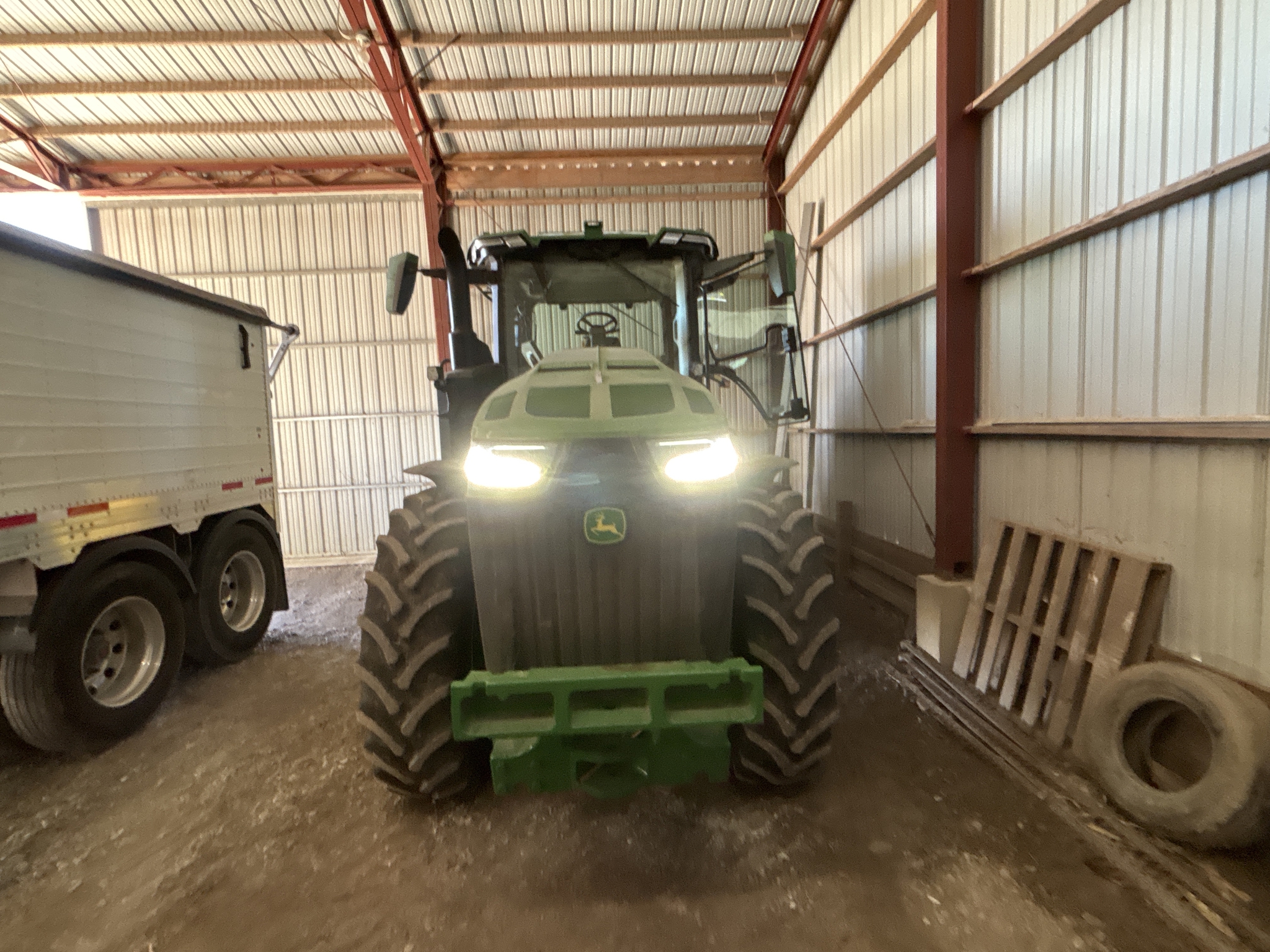 Used 2023 John Deere 8R 250 Row Crop Tractors at Koenig Equipment in Anna, OH - PhotoXL4