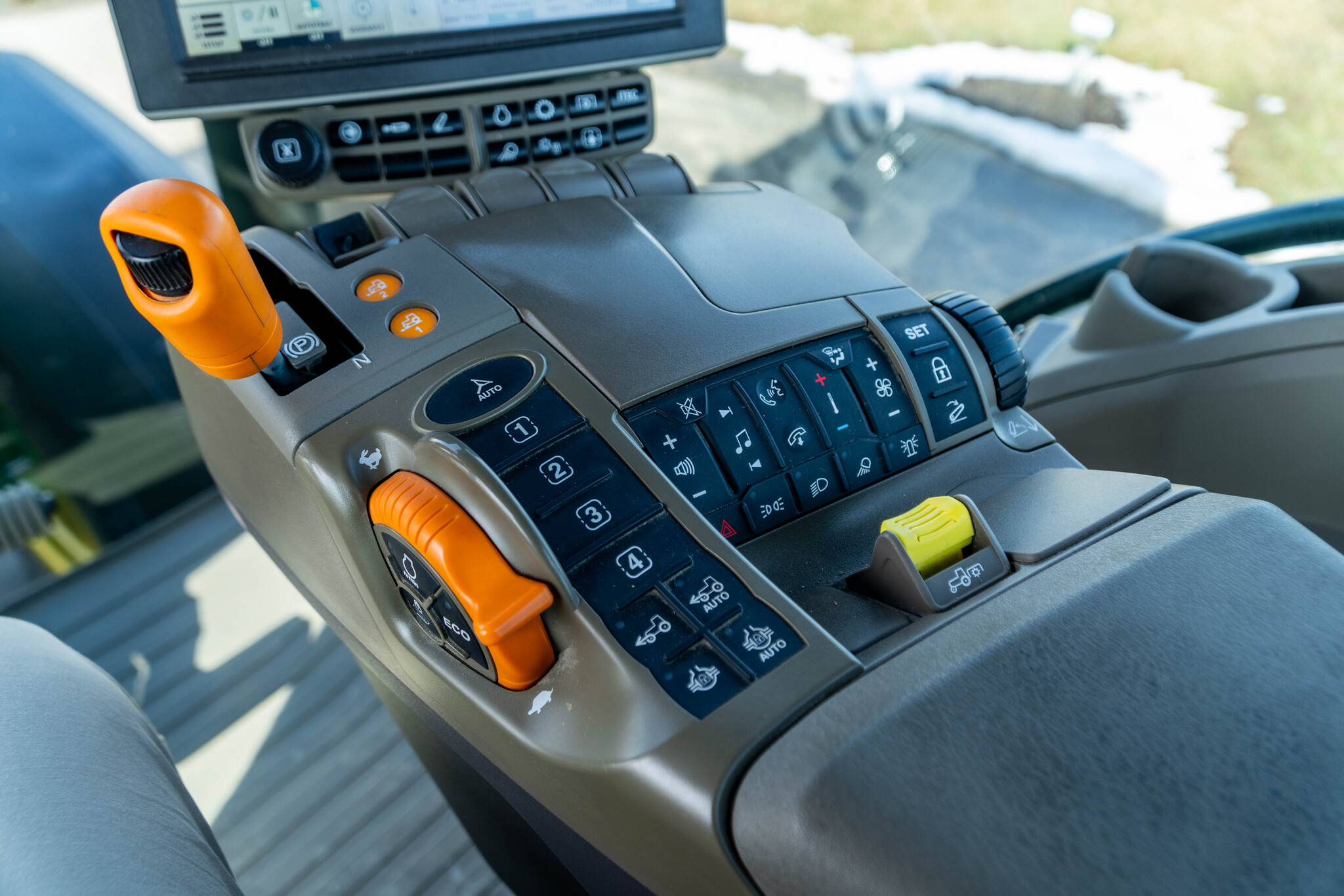 Used 2023 John Deere 8R 250 Row Crop Tractors at Koenig Equipment in Anna, OH - PhotoXL31