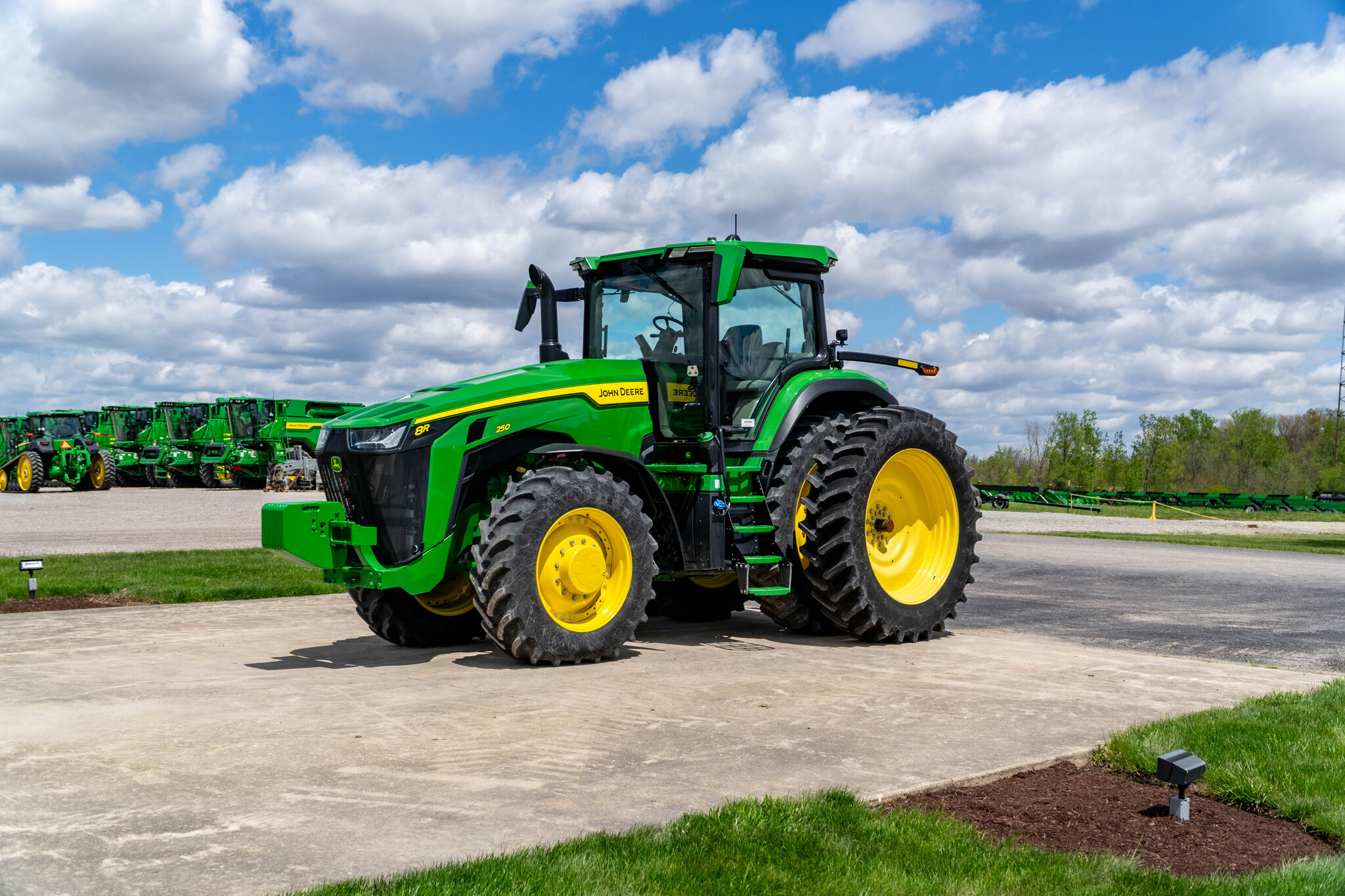 Used 2023 John Deere 8R 250 Row Crop Tractors at Koenig Equipment in Anna, OH - PhotoXL0