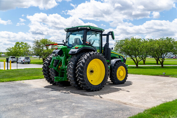 Used 2023 John Deere 8R 250 Row Crop Tractors at Koenig Equipment in Anna, OH - Photo4