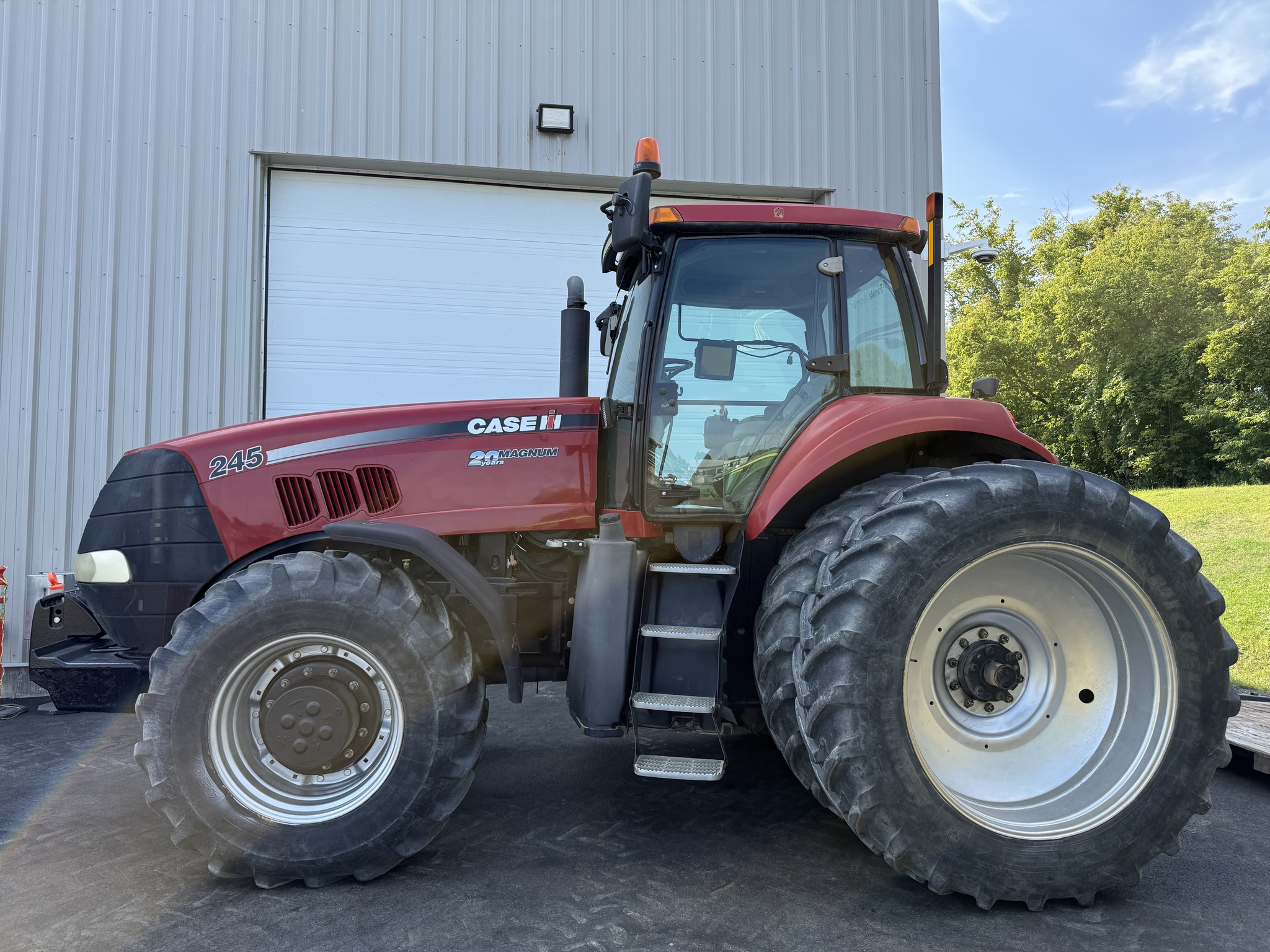2009 Case IH Magnum 245 Image 2