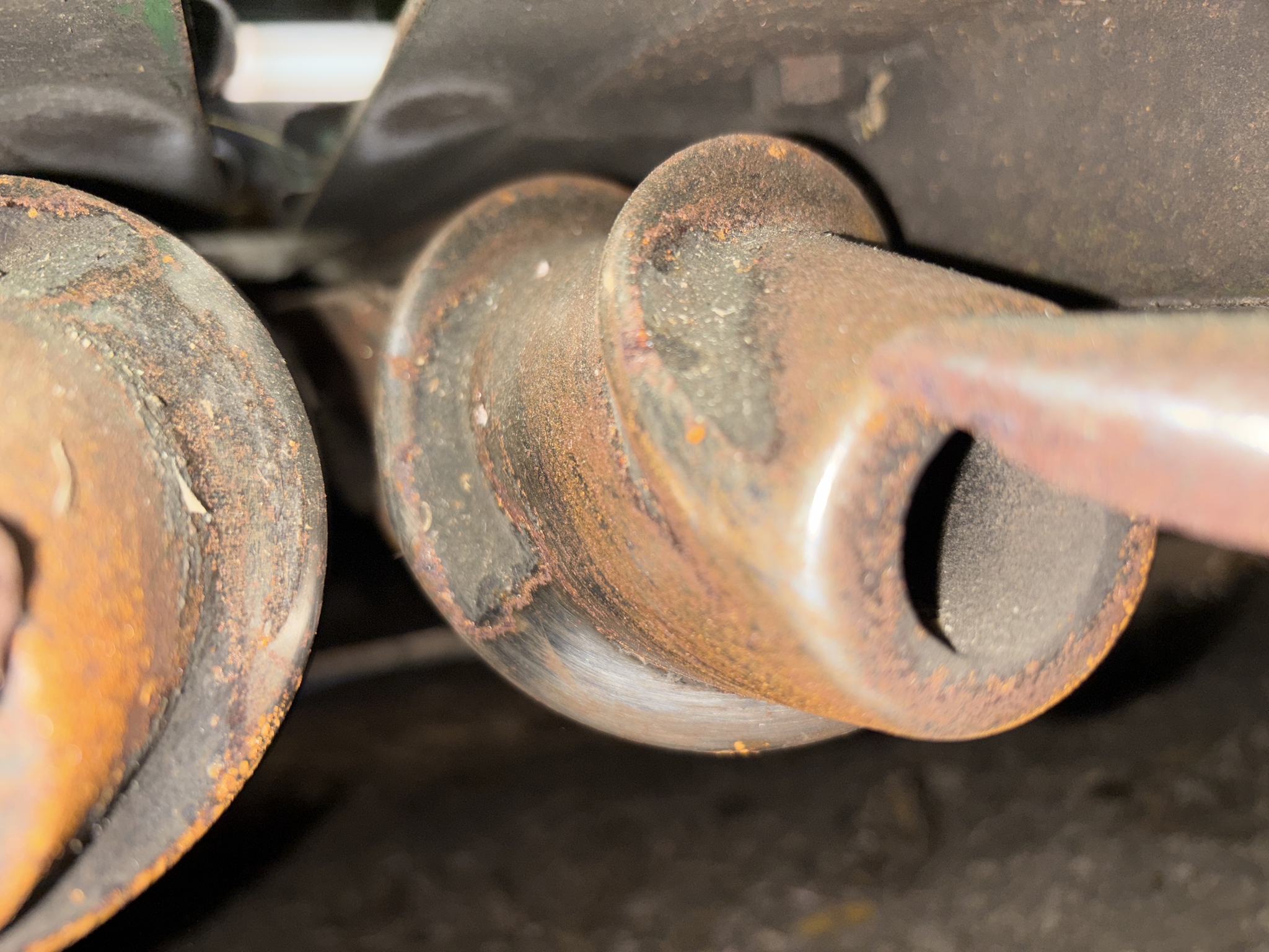 Used -- John Deere 444 Corn and Row Crop headers at Koenig Equipment in Anna, OH - PhotoXL9