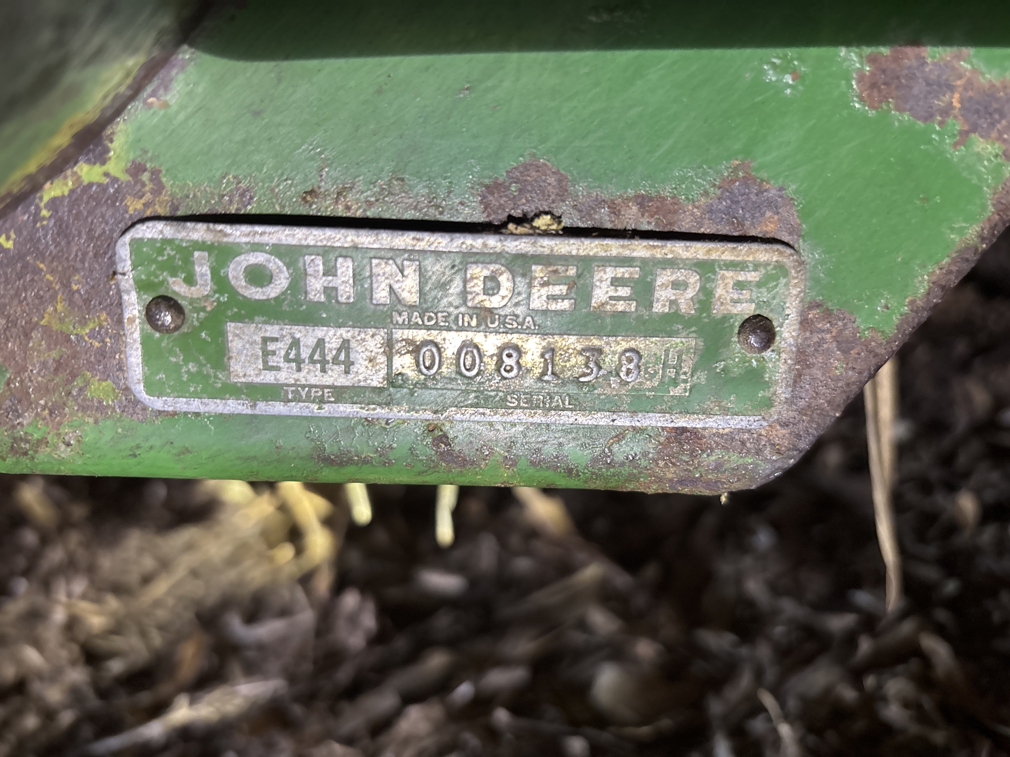 Used -- John Deere 444 Corn and Row Crop headers at Koenig Equipment in Anna, OH - PhotoXL12