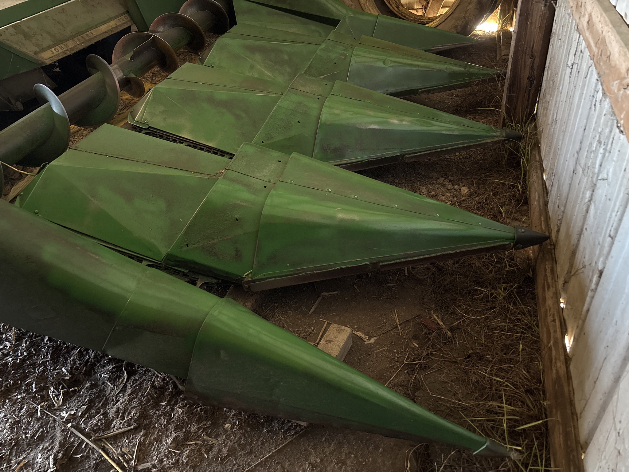 Used -- John Deere 444 Corn and Row Crop headers at Koenig Equipment in Anna, OH - PhotoXL2