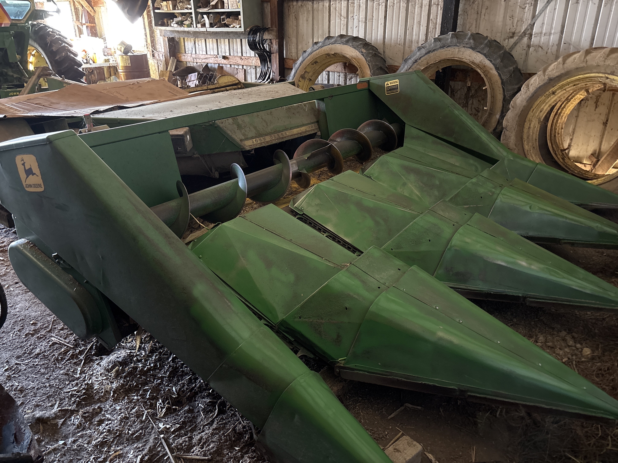 Used -- John Deere 444 Corn and Row Crop headers at Koenig Equipment in Anna, OH - PhotoXL0
