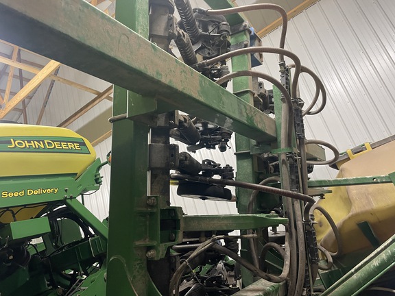Photo of 2009 John Deere 1990