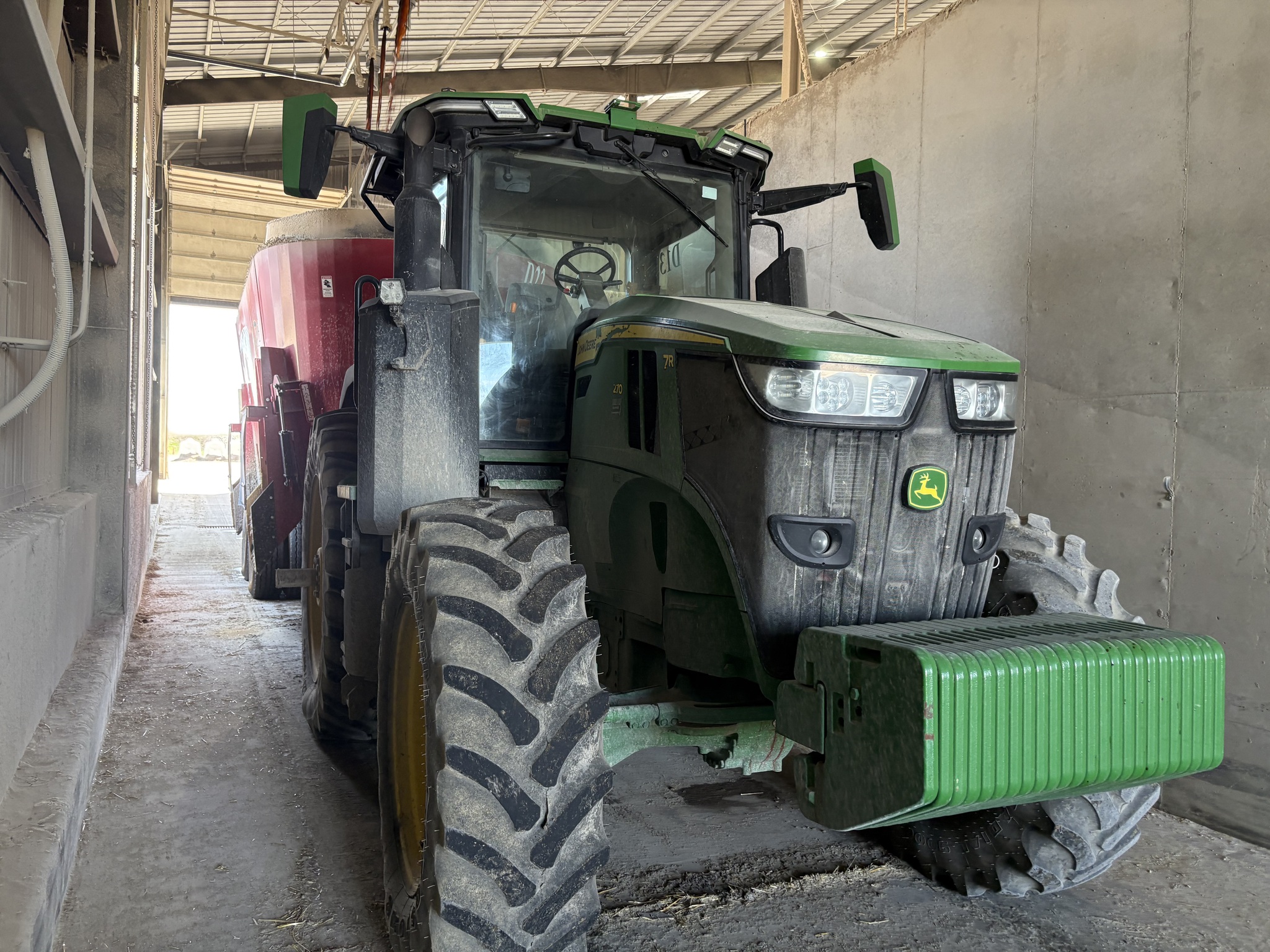2023 John Deere 7R 270 Image 11