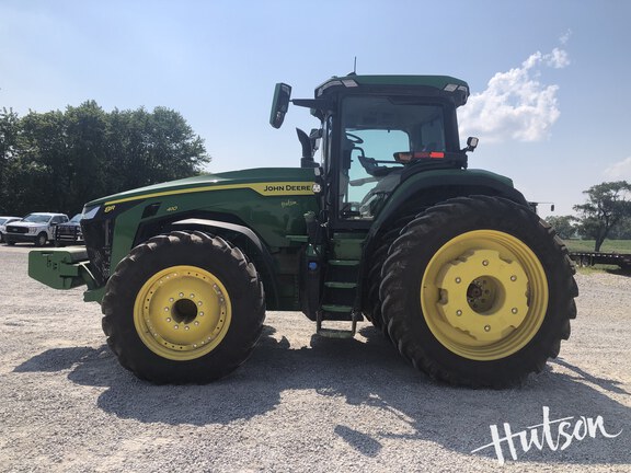 Photo of 2024 John Deere 8R 410
