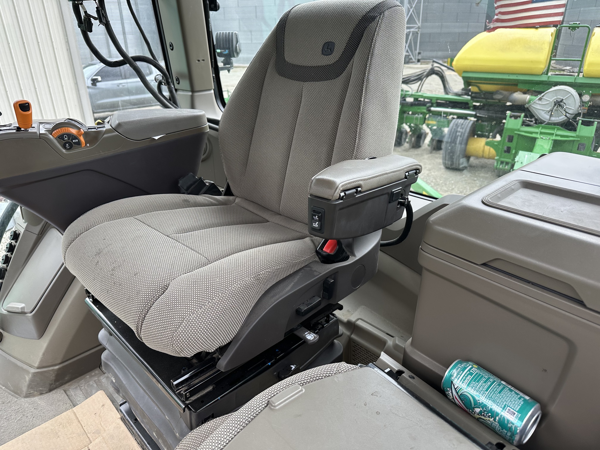 2024 John Deere 8R 340 Image 7