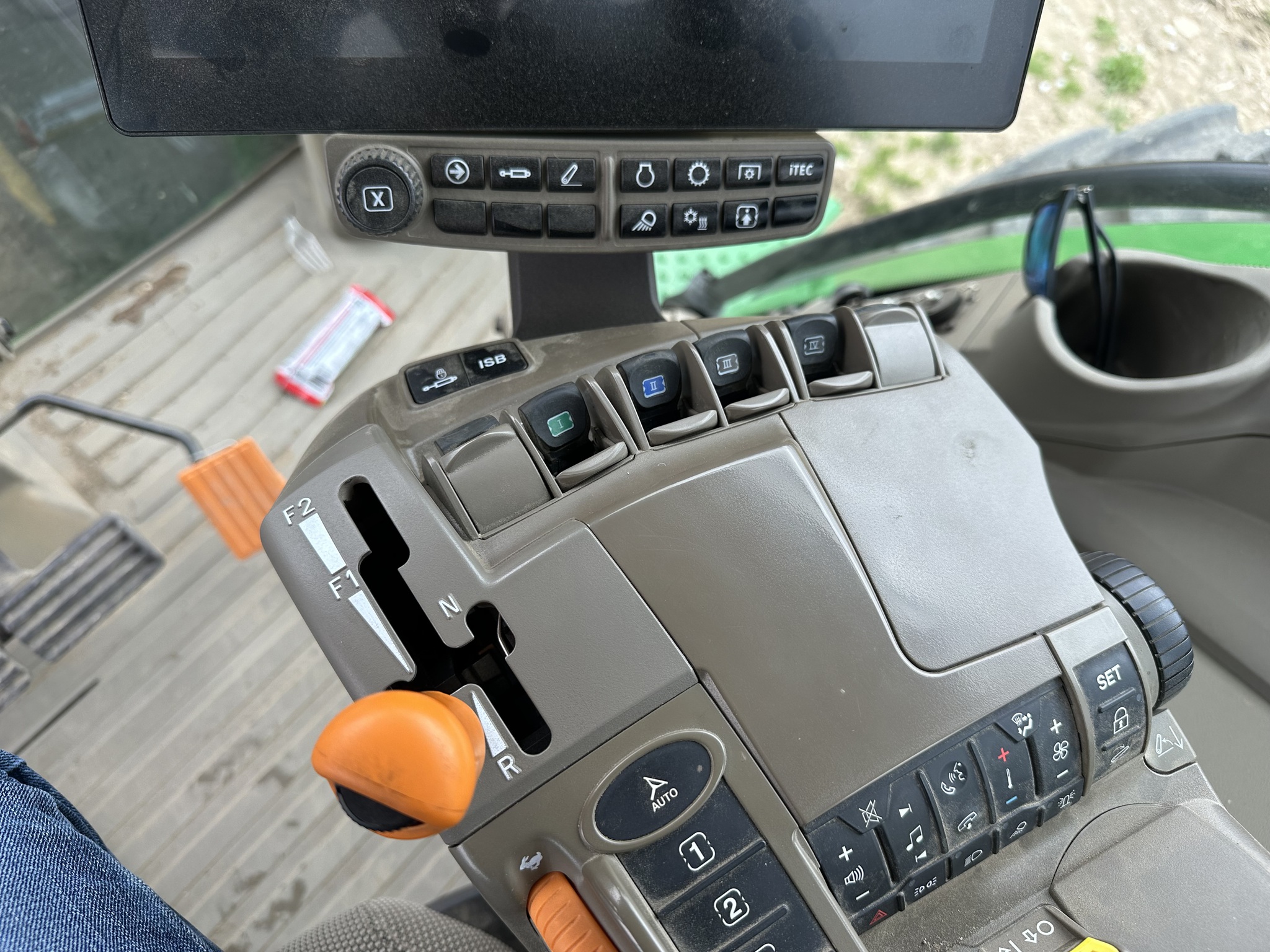 2024 John Deere 8R 340 Image 8