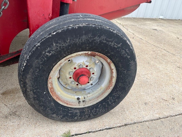  1999 Case IH 8309 at Heritage Tractor in West Plains, MO