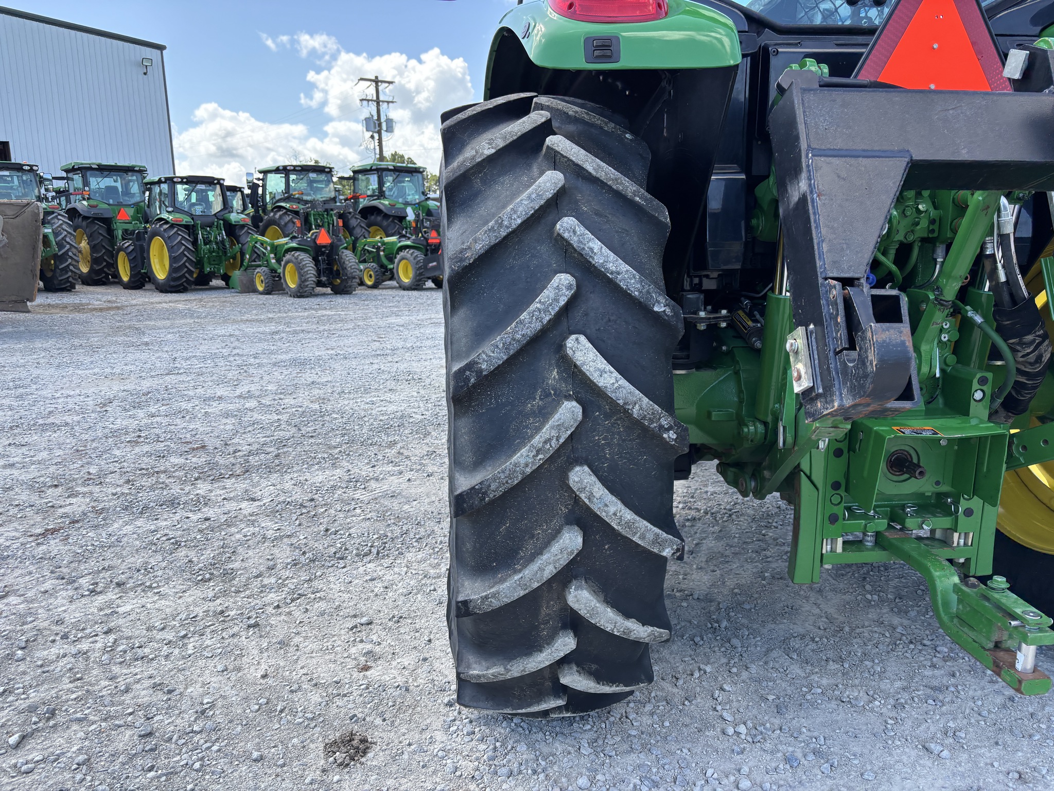 2023 John Deere 6120M Image 15