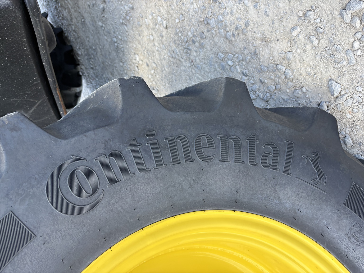 2023 John Deere 6120M Image 12