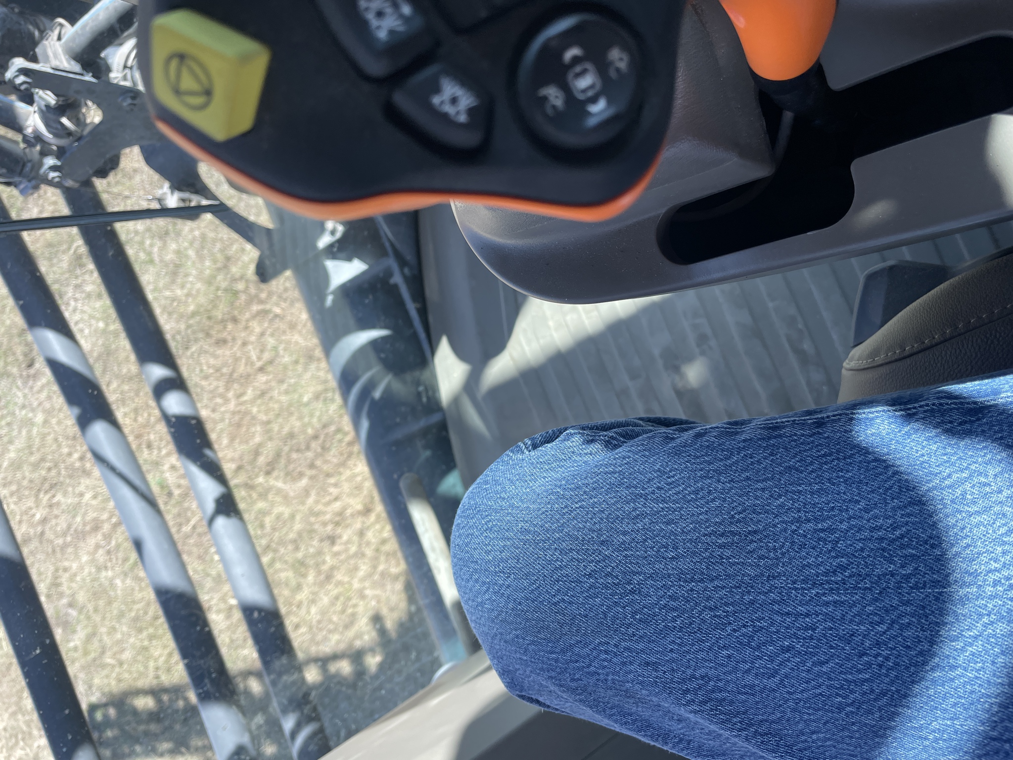 2024 Hagie STS16 Image 15