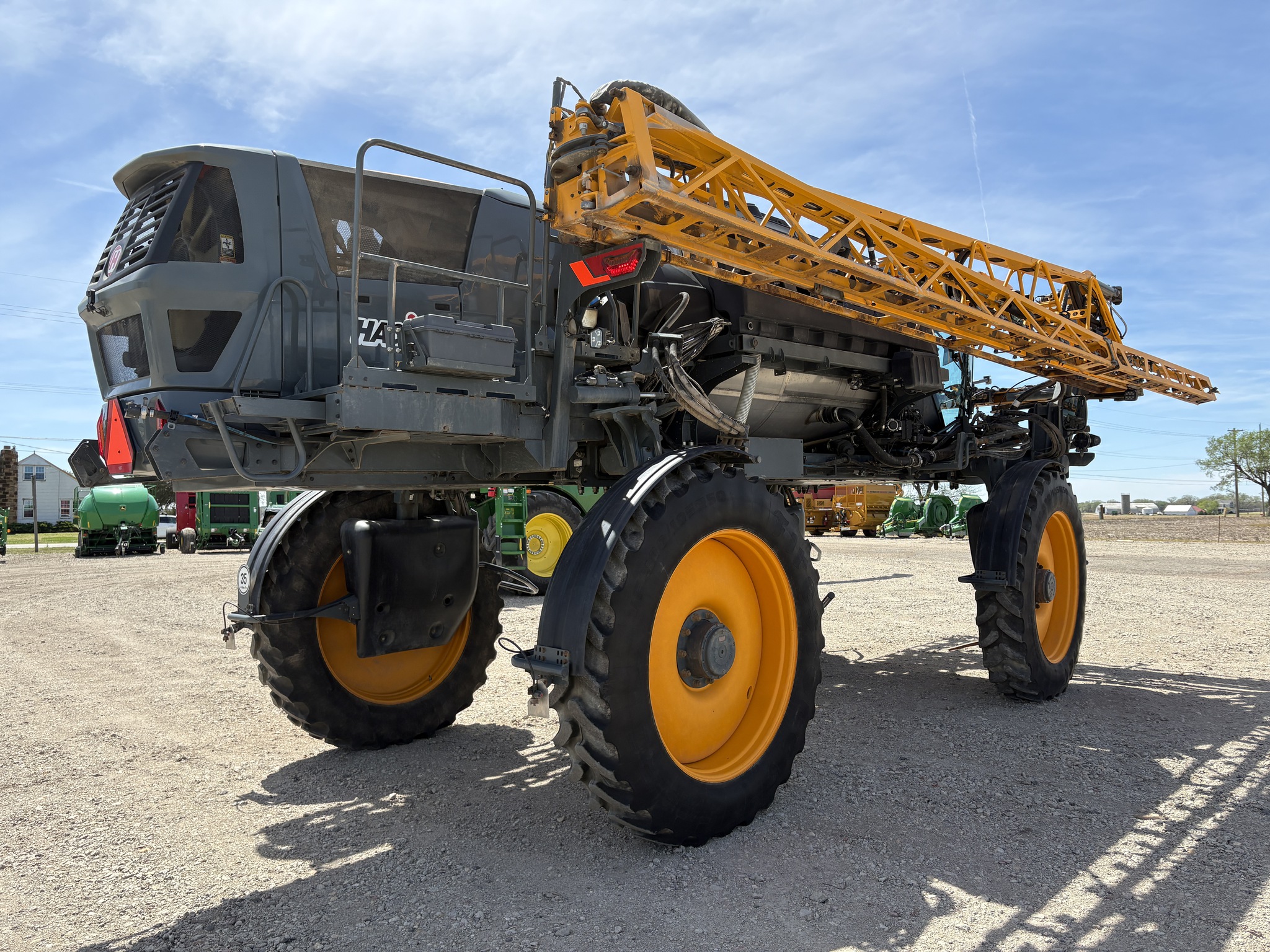 2024 Hagie STS16 Image 3