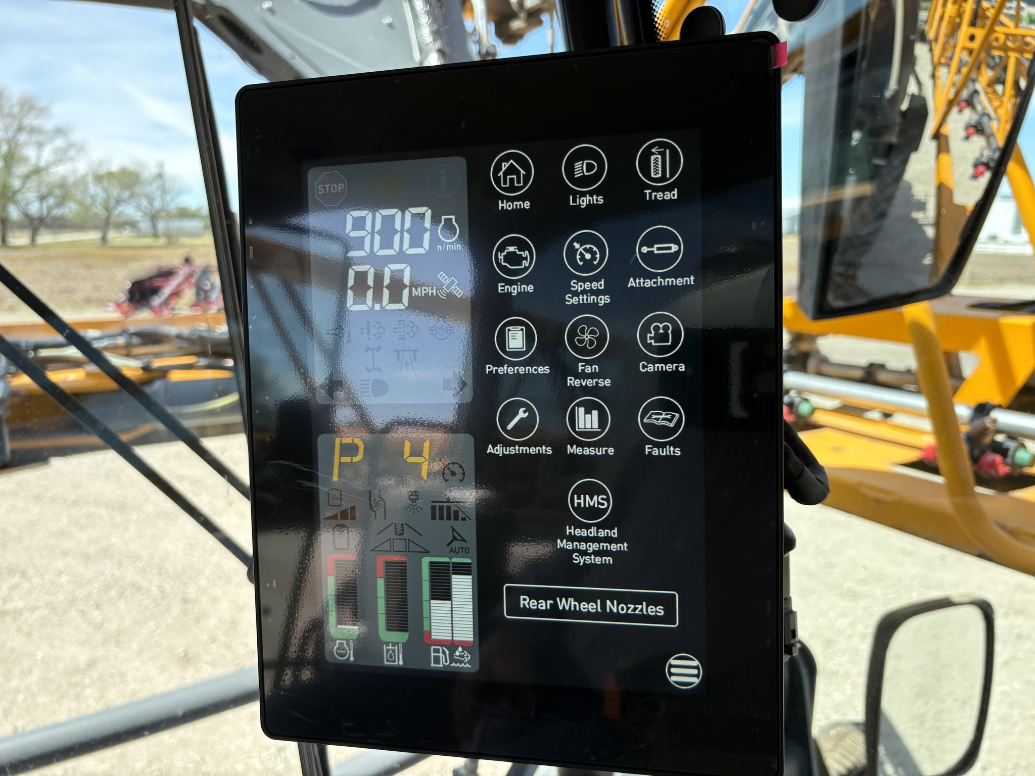 2024 Hagie STS16 Image 12