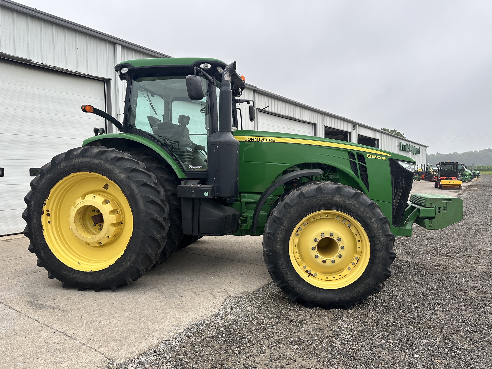 2013 John Deere 8360R Image 4