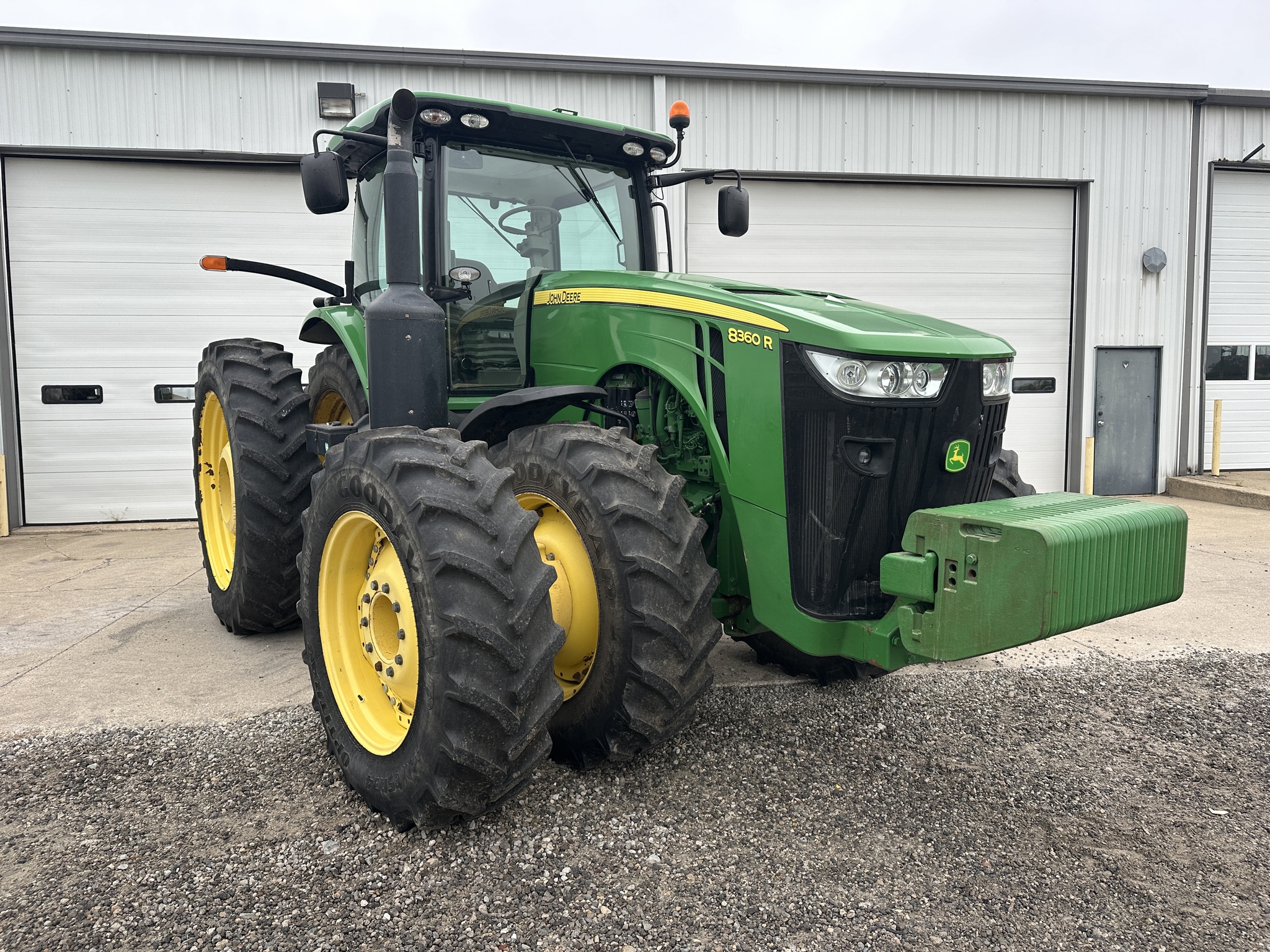 2013 John Deere 8360R Image 1