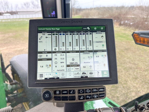 2023 John-Deere 8R 370