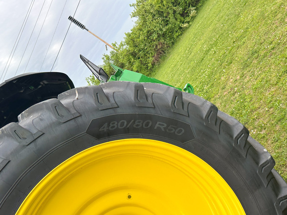 2023 John-Deere 8R 370