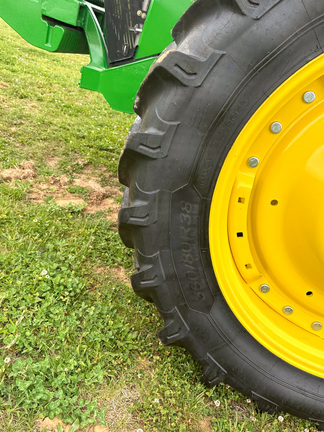 2023 John-Deere 8R 370