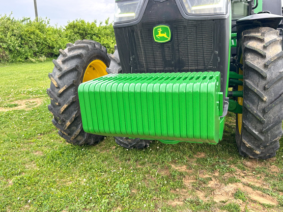 2023 John-Deere 8R 370