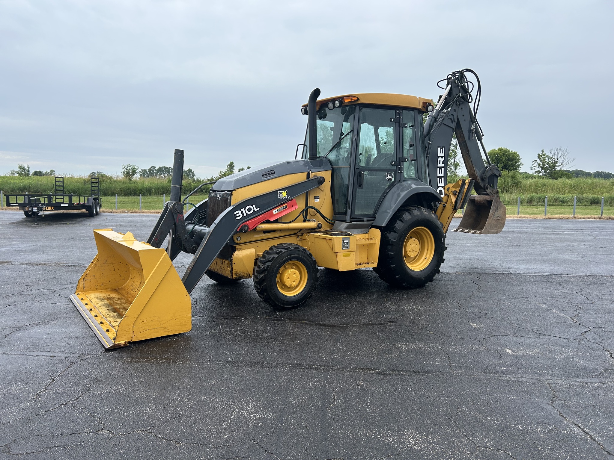 2017 John Deere 310L Image 1