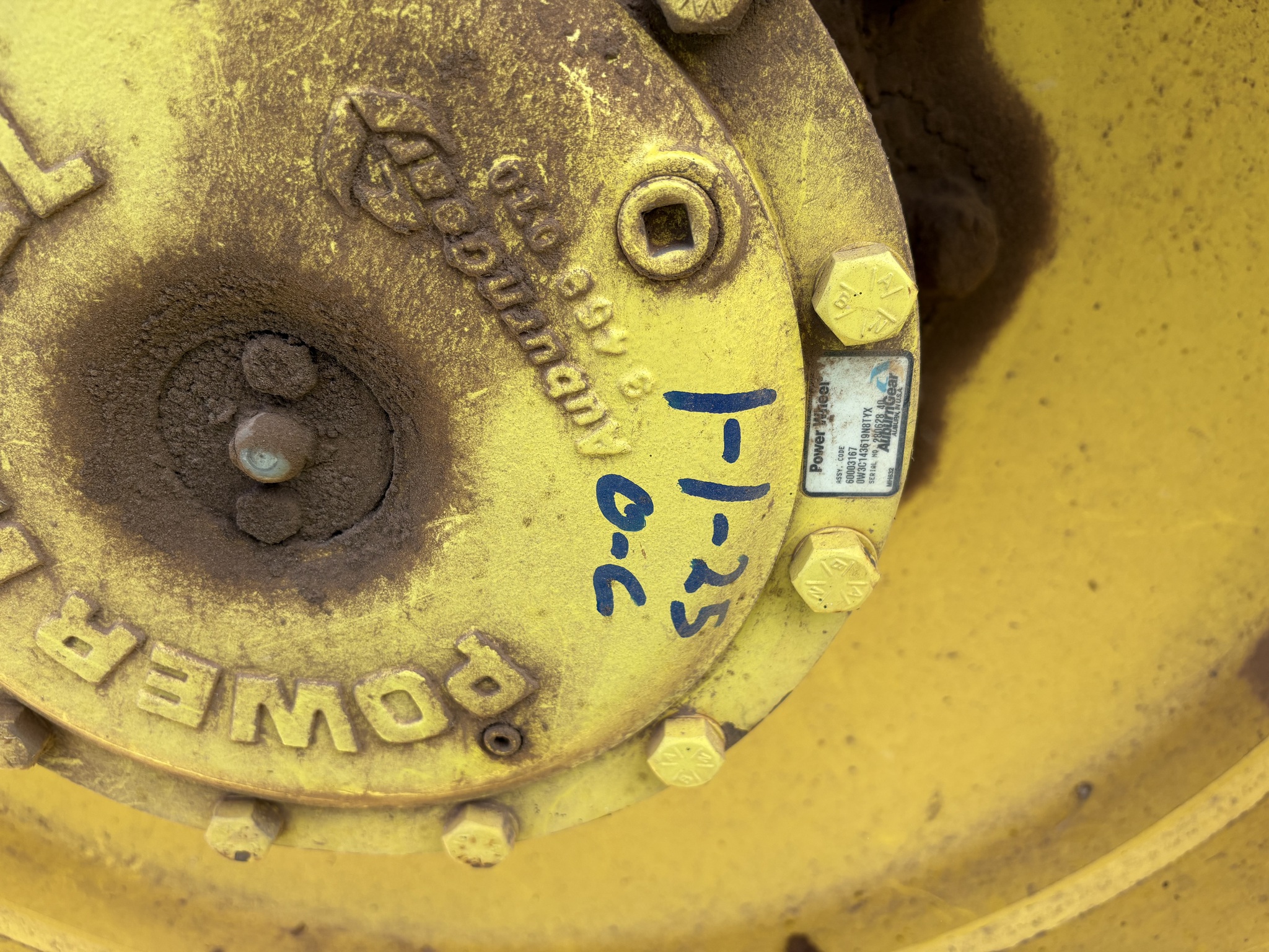 2014 John Deere W235 Image 29