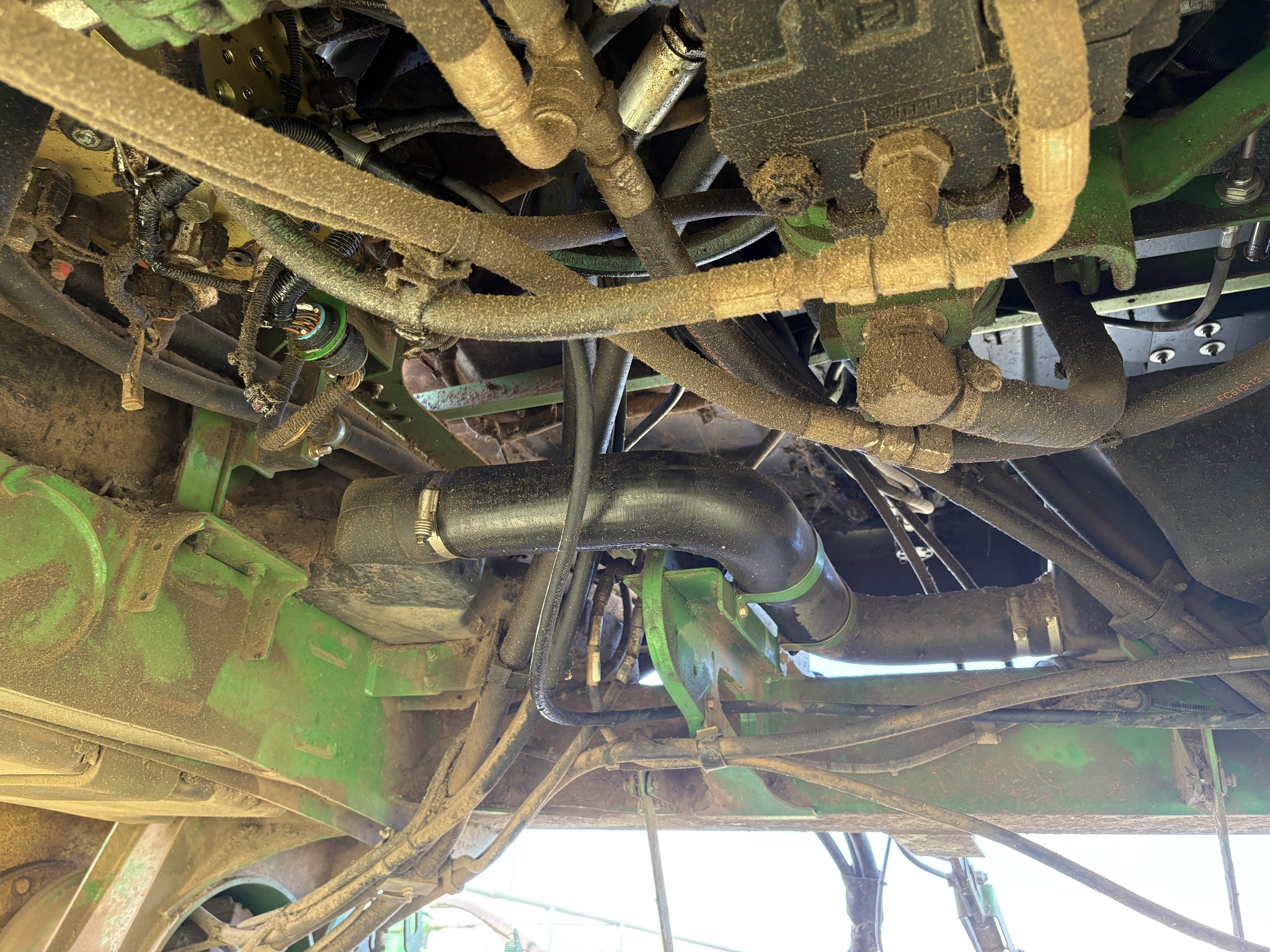 2014 John Deere W235 Image 24