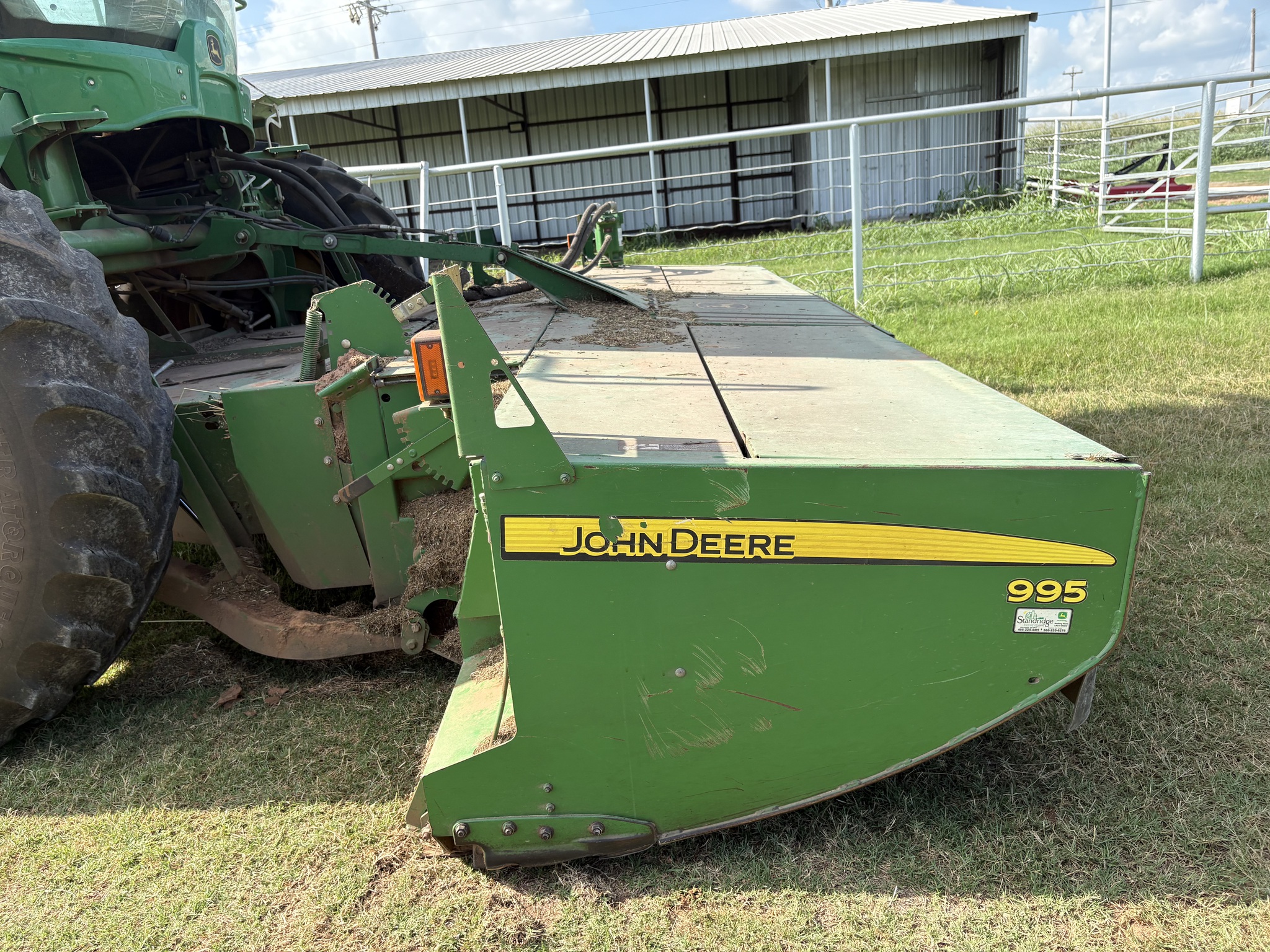 2014 John Deere W235 Image 6