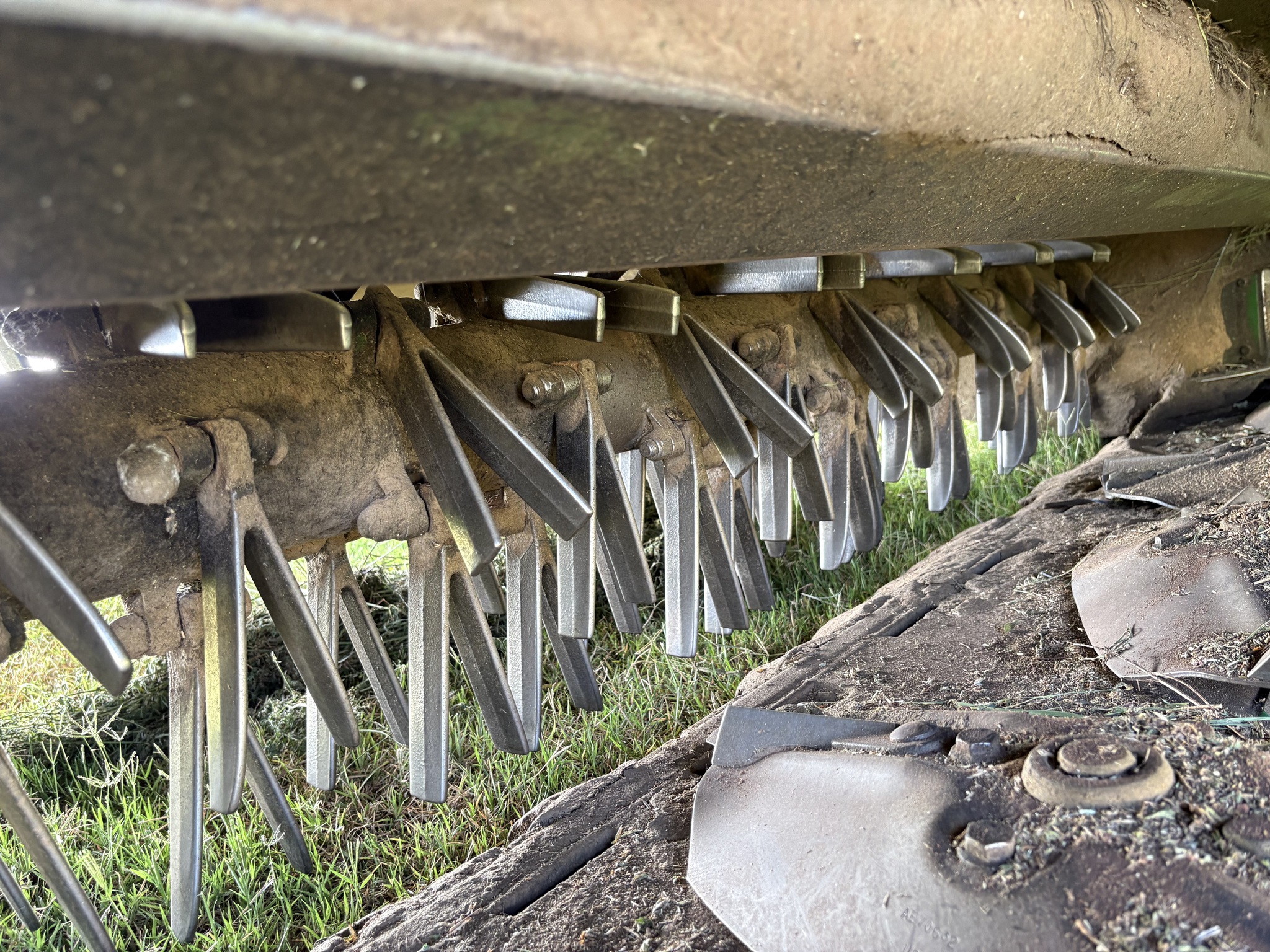 2014 John Deere W235 Image 12