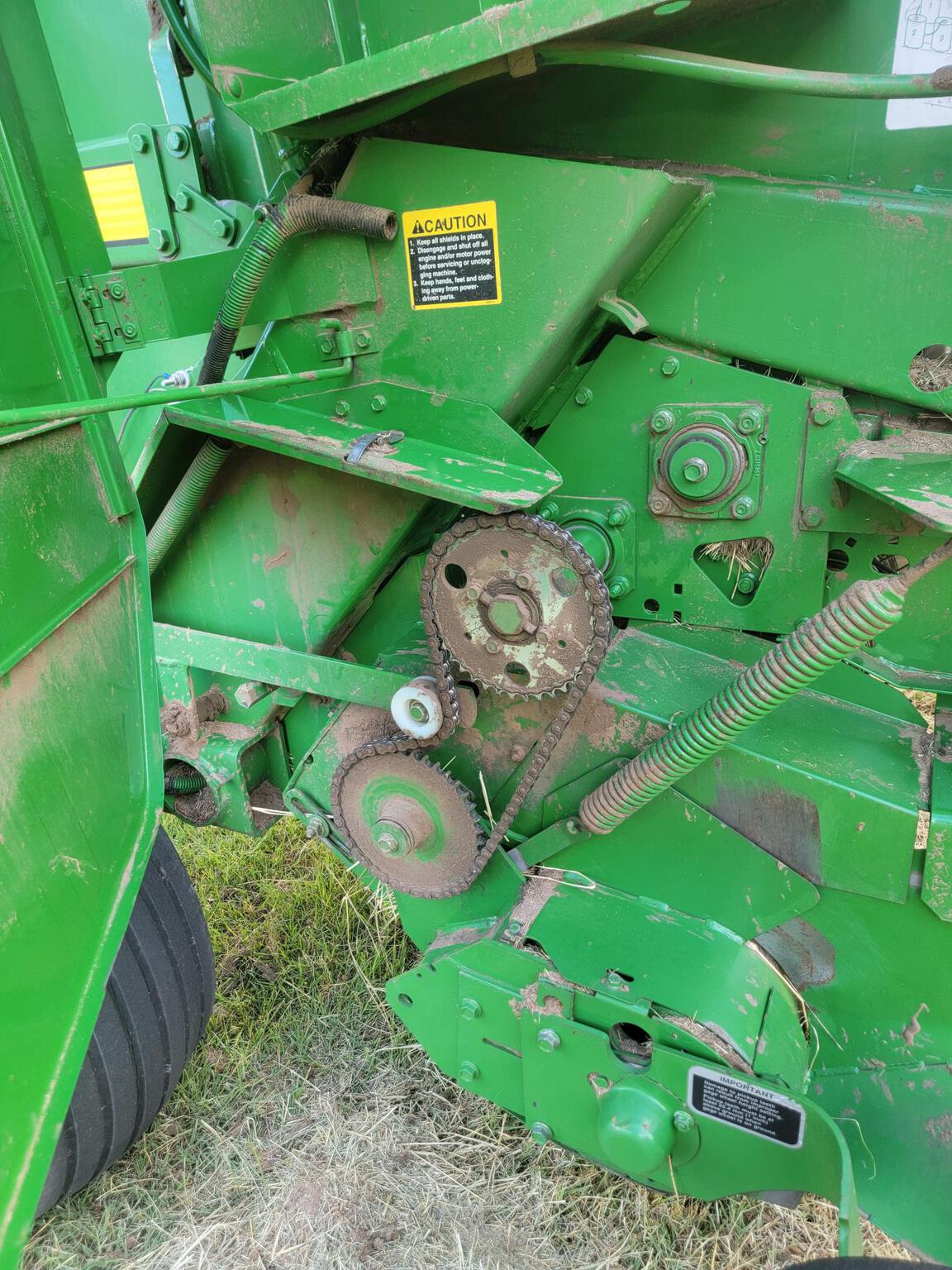 2004 John Deere 467 Image 6